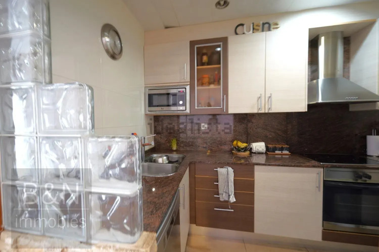 DÚPLEX EN EXCLUSIVA CON TERRAZA PRIVADA Y PLAZA DE GARAJE – UN HOGAR PARA VIVIRLO