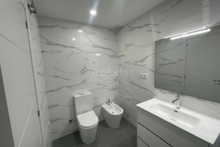 Planta baja  en venta en sant pere, 4 dormitorios. en Terrassa