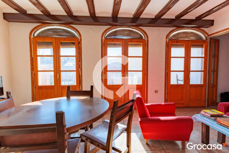 Piso oportunidad única dos pisos independientes en el centro en Terrassa