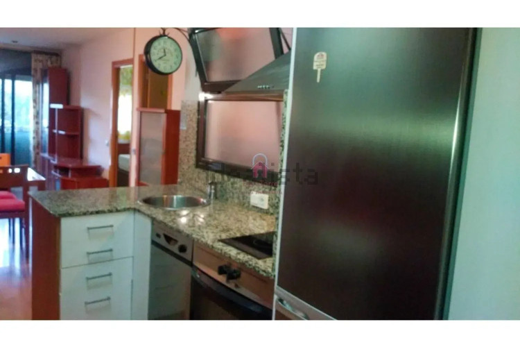 Piso en calle de la Poetessa Caparà