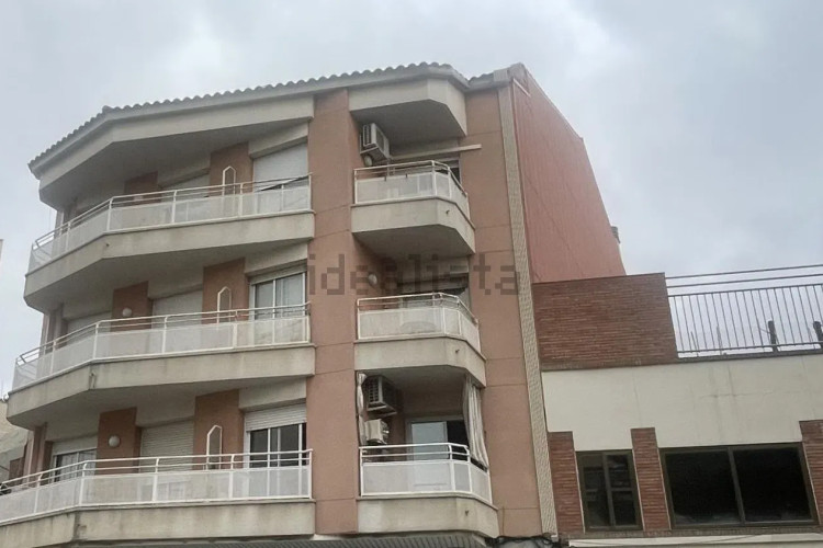 Piso en plaza del Mestre Serrat