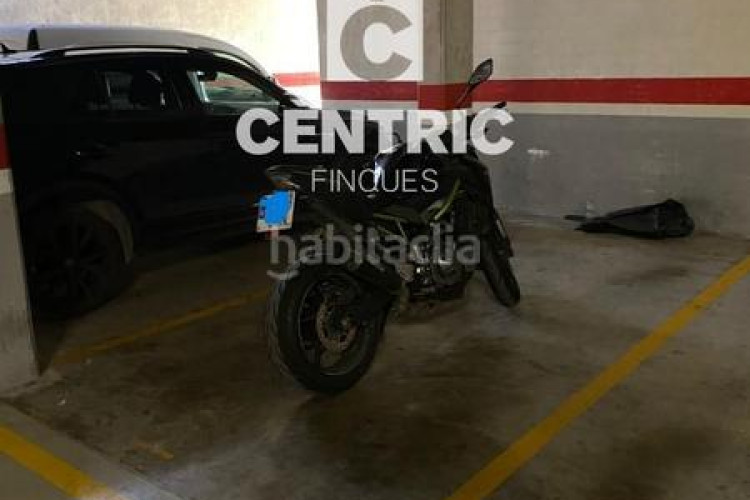 Piso  de 2 habitaciones para invertir en Segle XX Terrassa