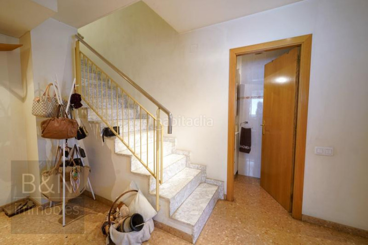 Dúplex un hogar con espacios amplios, una espectacular terraza, balcón y tres dormitorios en Terrassa