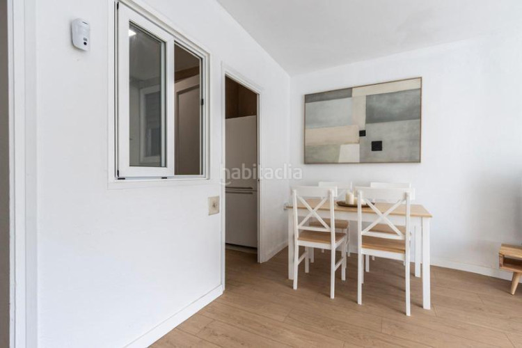 Dúplex vivienda tipo dúplex de 2habs. + garaje + patio. zona Segle XX en Terrassa