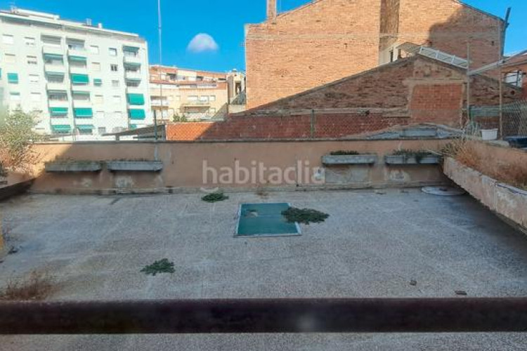 Casa  a reformar en zona les escoles en Plaça Catalunya - Escola Industrial Terrassa