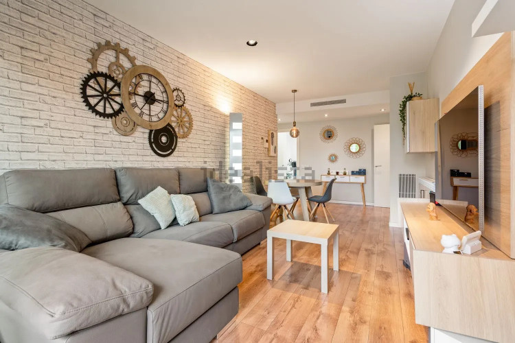 Piso en rambla de Sant Nebridi