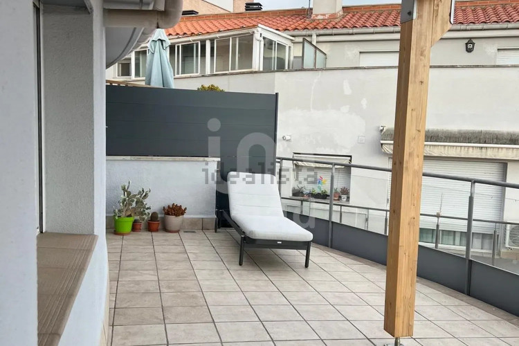 Dúplex en Barrio Centre