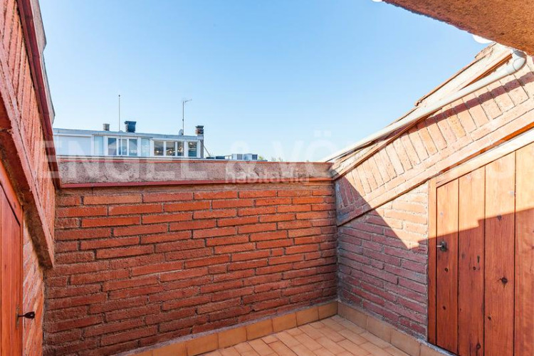 Chalet en calle de la Pineda