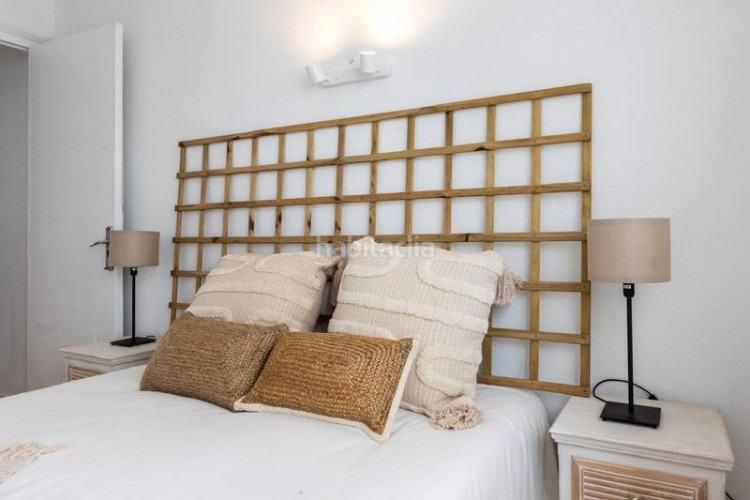 Dúplex vivienda tipo dúplex de 2habs. + garaje + patio. zona Segle XX en Terrassa