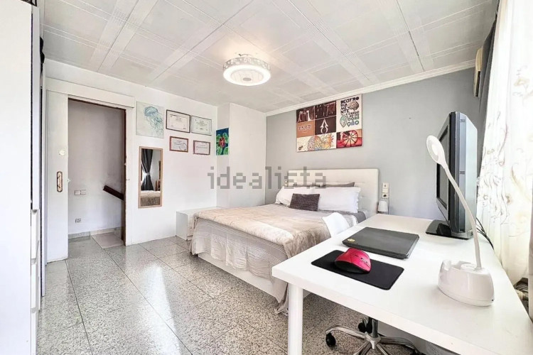 Chalet en calle ďEdison