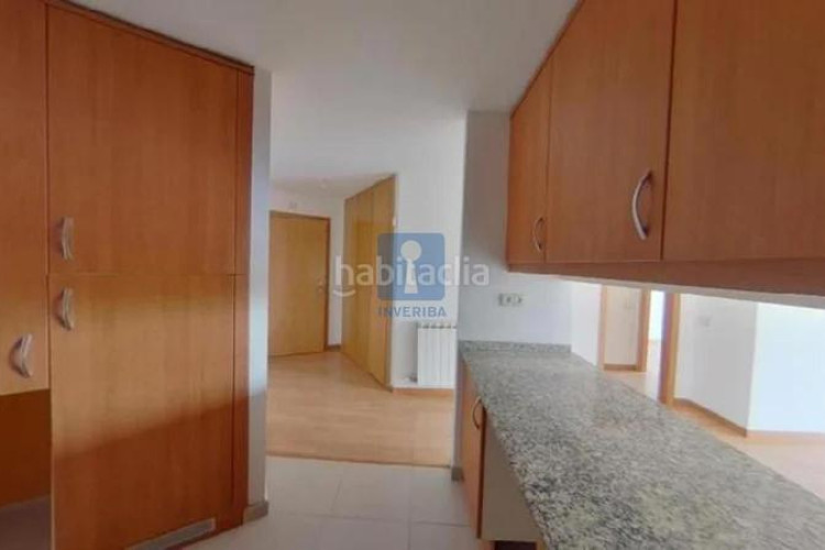 Piso inmueble ilegalmente okupado situado en la calle montsià 36, 13, , barcelona en Terrassa