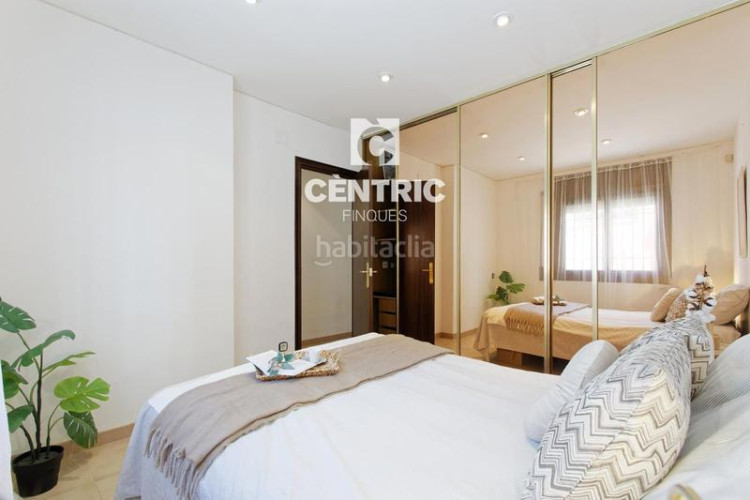 Casa  esquinera con encanto en sant pere . en Terrassa