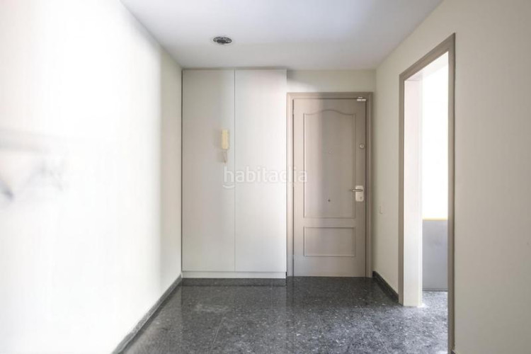 Piso 120 m2 acabat de reformar a tocar del parc de vallparadis en Terrassa