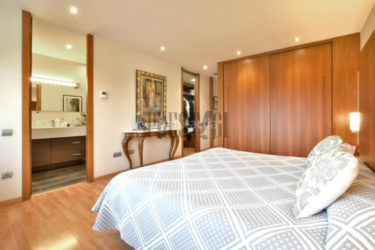 Casa espectacular casa en venta cerca de la avenida jaume i! en Terrassa