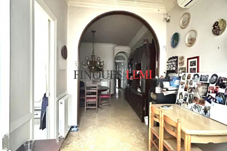 Chalet en calle de Josep Trueta