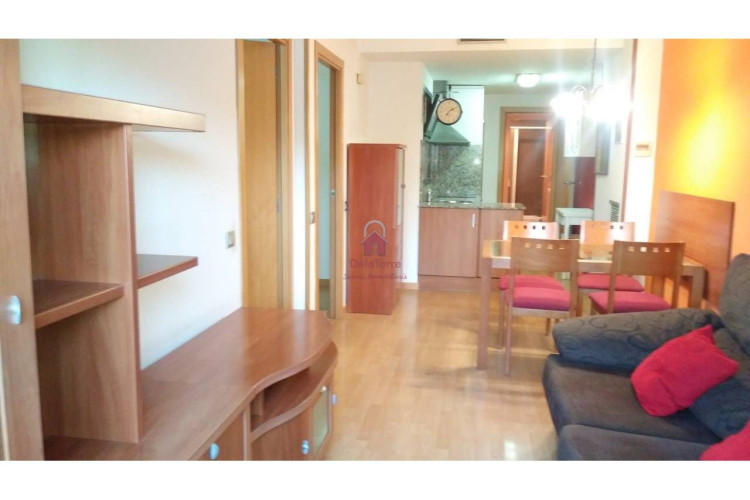 Poetesa Capara, Sant Pere Nord