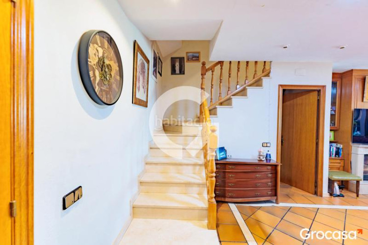 Casa amplia casa para dos familias en Les Arenes - La Grípia - Can Montllor Terrassa