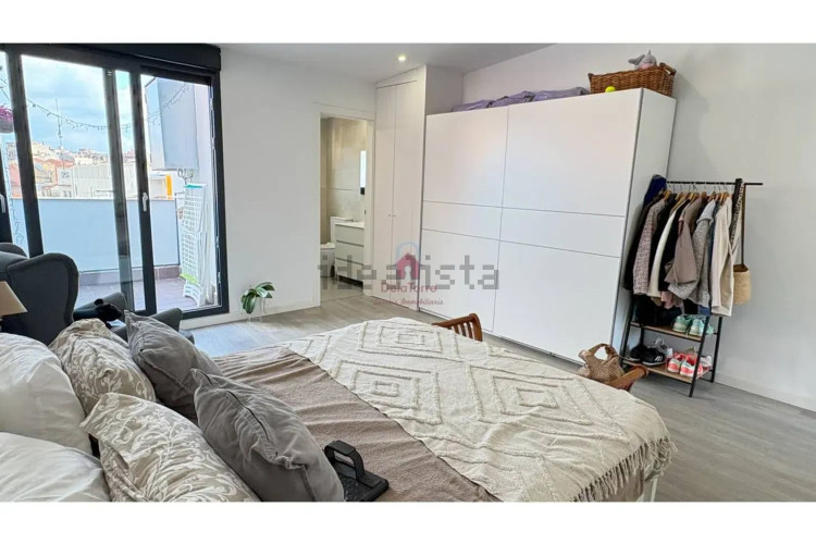 Chalet pareado en carretera de Rellinars