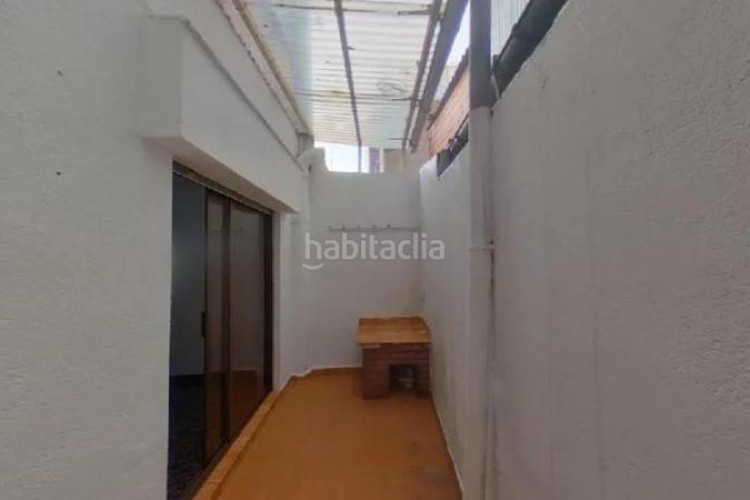 Piso (barcelona). "okupado" (no se puede visitar ni hipotecar). en Terrassa