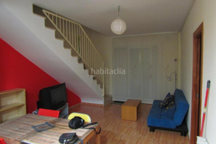 Dúplex zona de Egara. dúplex de 2habs. + 2lav. + balcón + terraza + pk en Terrassa