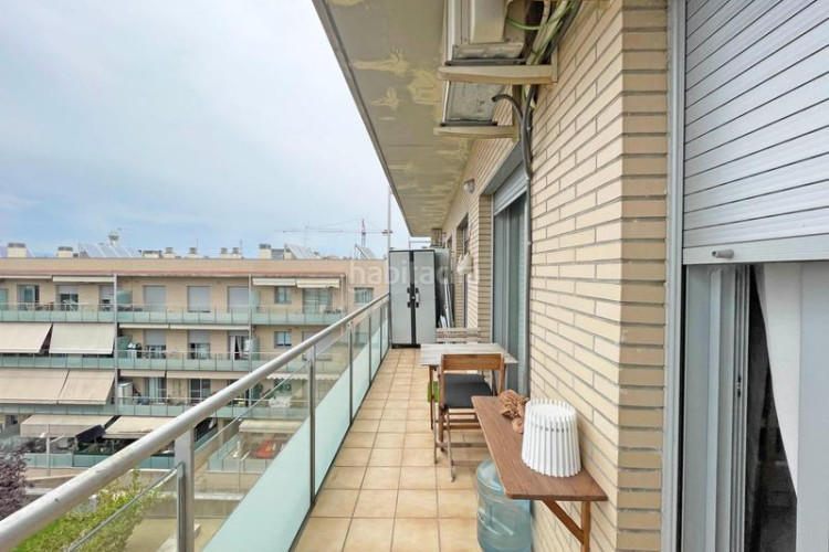 Piso  en venta en las arenasla grípia con plaza de párking y zona comunitaria en Terrassa