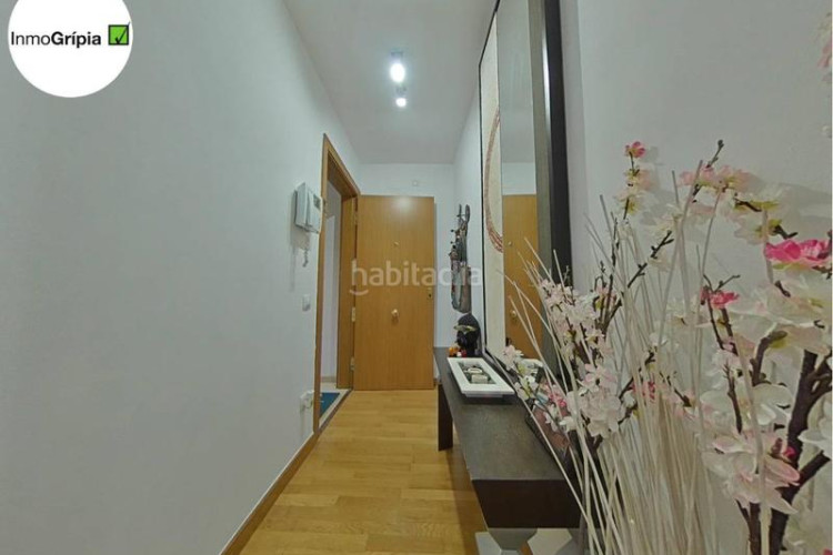 Piso  en venta en les arenescan montllorla grípia08227 en Terrassa