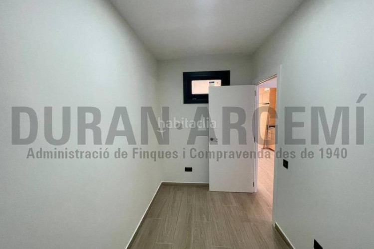 Piso bajos con patio en venta en ca naurell en Ca n'Aurell Terrassa