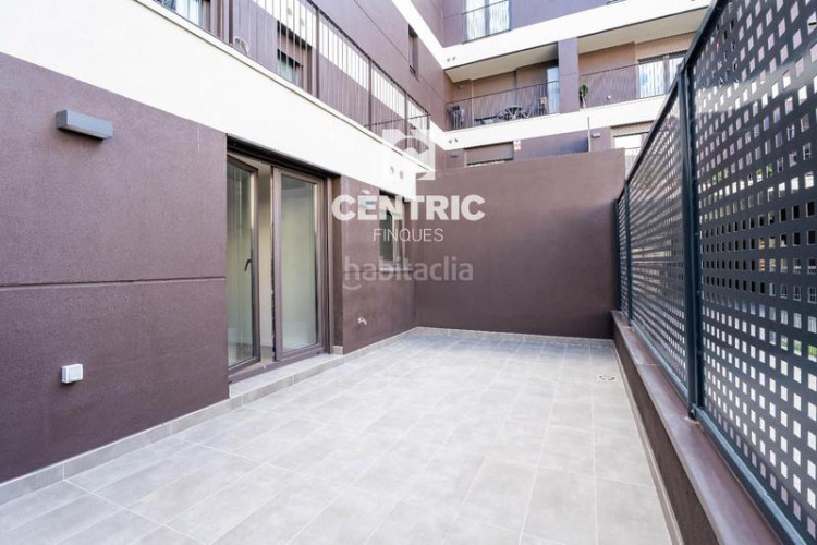 Piso prat de la riba, obra nueva en San Pere Terrassa