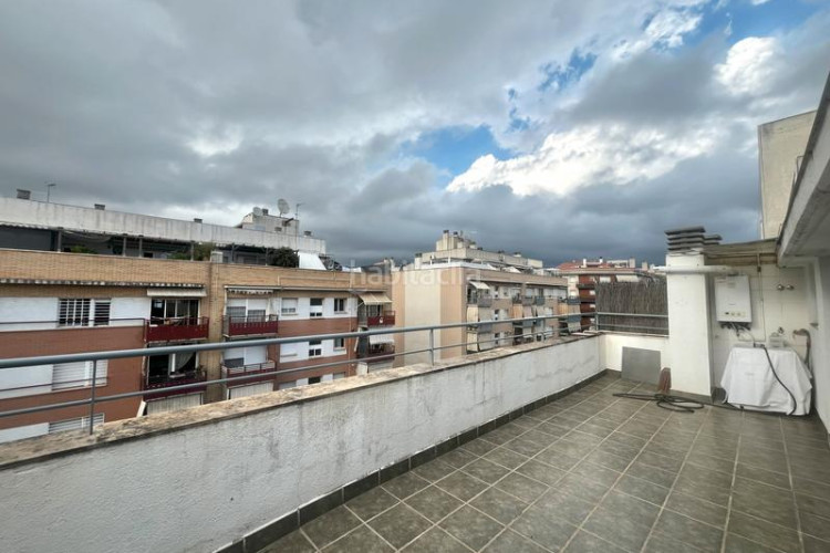 Dúplex exclusivo ático-dúplex con 2 terrazas privadas y luz natural en Sant Pere Nord en Terrassa