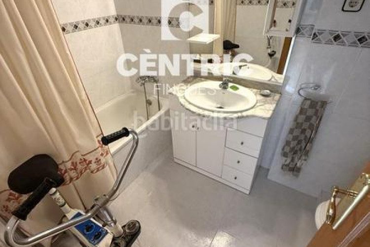 Dúplex ático dúplex en venta con 4 habitaciones estudio en Terrassa