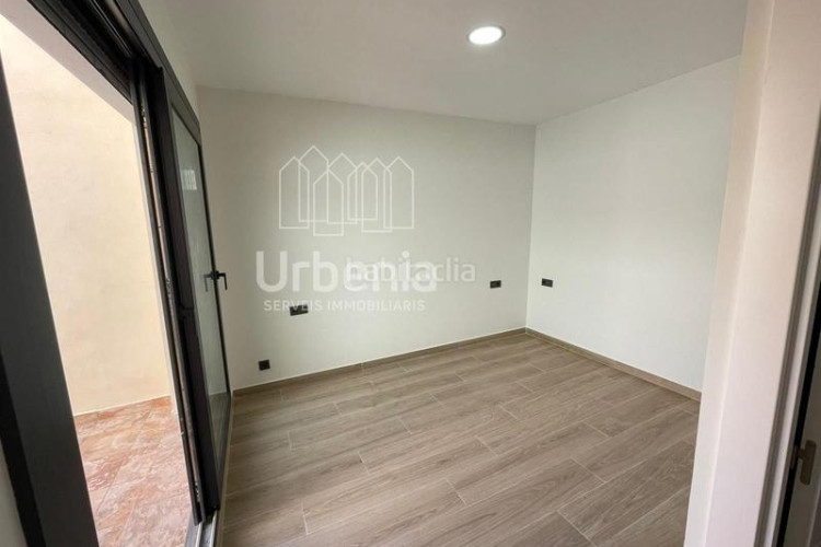 Piso  en venta en Ca n'Aurell Terrassa