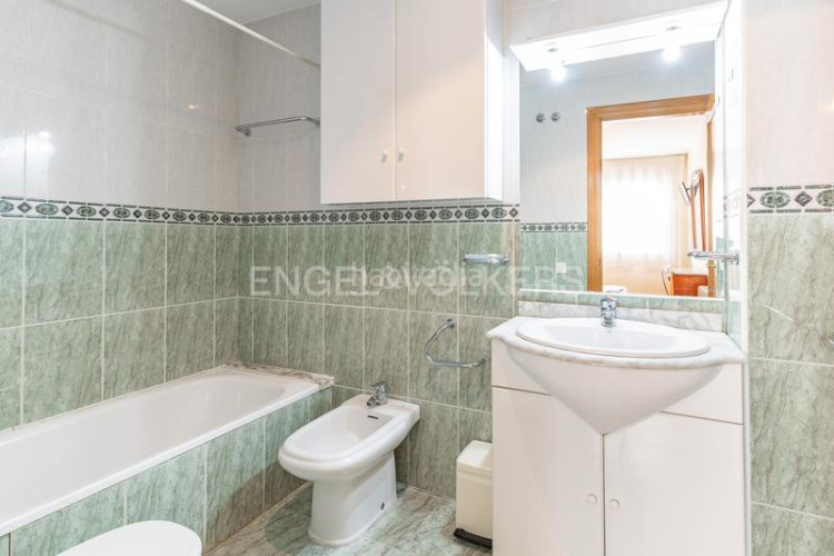 Apartamento piso del 2001 con trastero en Ca n'Aurell Terrassa