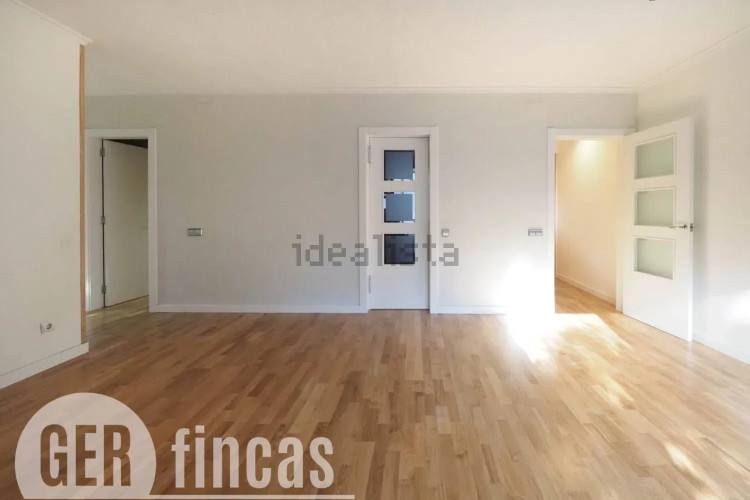 Piso en avenida de Joaquim de Sagrera