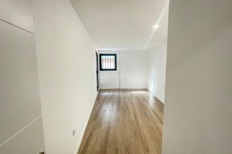 Planta baja  en venta en sant pere, 4 dormitorios. en Terrassa