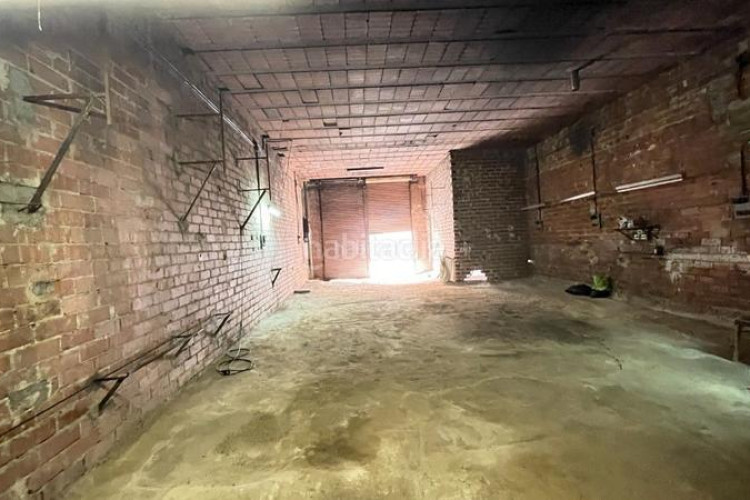 Casa local per a edificar casa unifamiliar. en Les Arenes - La Grípia - Can Montllor Terrassa