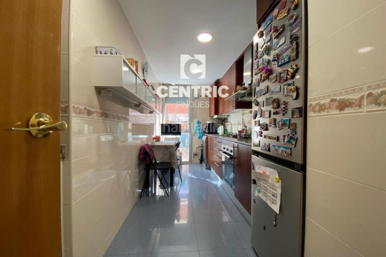 Piso  de 2 habitaciones para invertir en Segle XX Terrassa