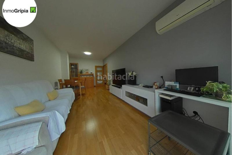 Piso  en venta en les arenescan montllorla grípia08227 en Terrassa