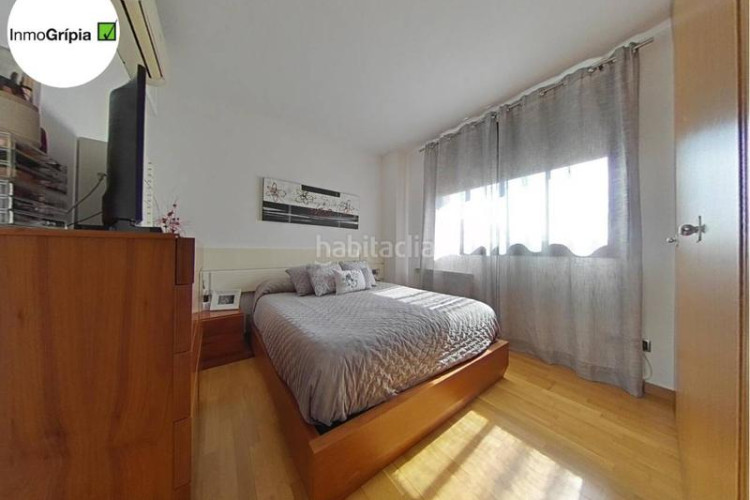 Piso  en venta en les arenescan montllorla grípia08227 en Terrassa