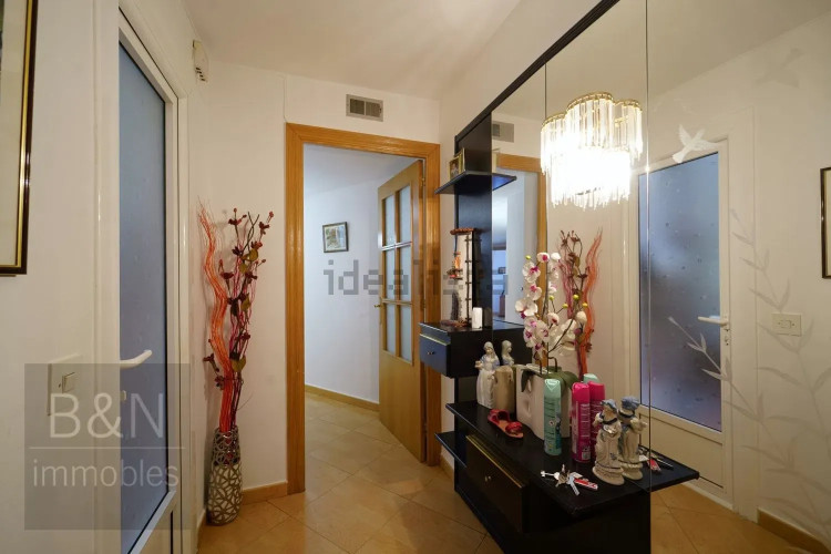 Amplia vivienda de ensueño en una ubicación privilegiada con 4 dormitorios y patio interior