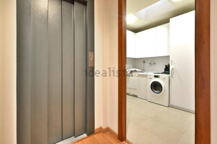 Casa independiente en calle de la Poetessa Caparà