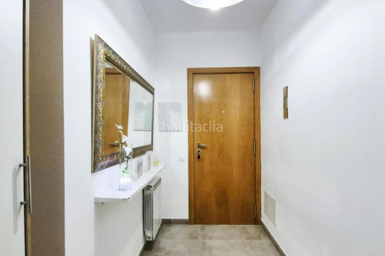 Casa mejor que una casa una planta baja seminueva de 90 m2 con patio de 60 m2 en rambla francesc macia en Terrassa