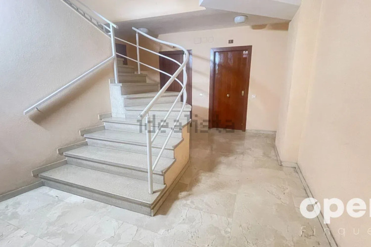 Piso en plaza del Mestre Serrat