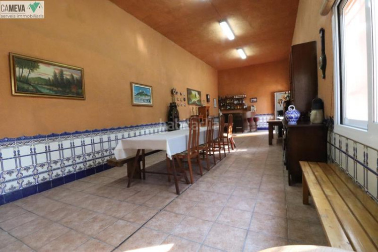 Casa única e impresionante finca a 4 vientos con piscina y jardin en Terrassa