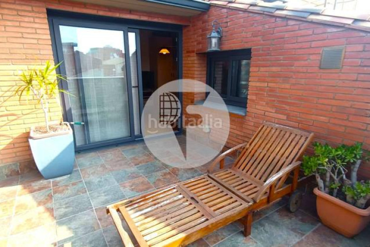 Dúplex  de ensueño en el centro con gran terraza y balcón, 2 plazas de parking y detalles premium en Terrassa