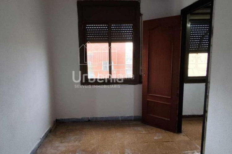 Piso oportunidad para reformar ! en Sant Pere Nord Terrassa