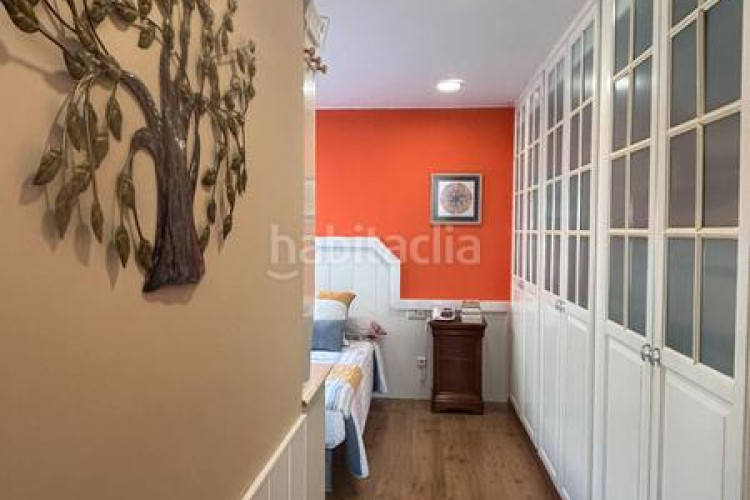 Dúplex impecable duplex en el corazón de pere parres a dos minutos del centro con parquing incluido en Terrassa