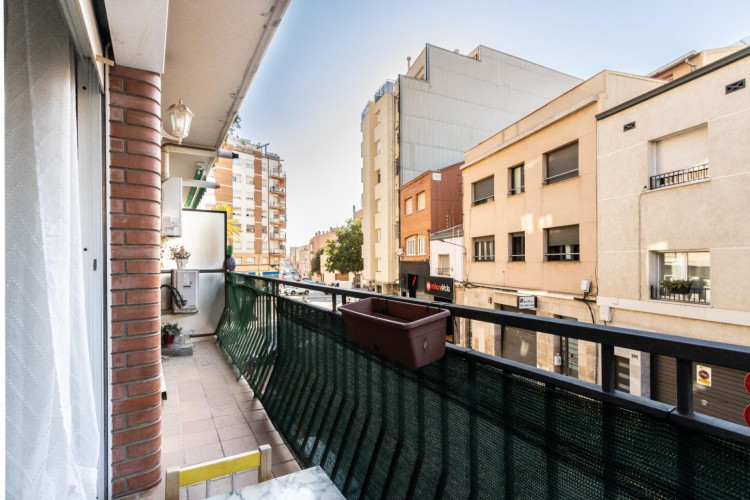 Terrassa - Carrer autonomia, Sant Pere