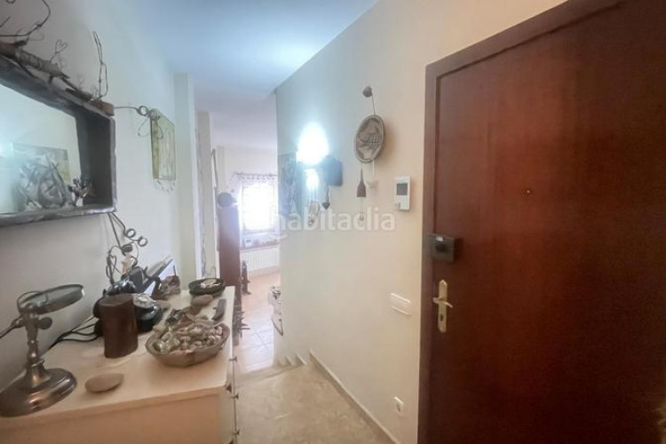 Piso zona de sant pere. piso de 3habs. + 2lav. + balcón + trastero + piscina comunitaria en Terrassa