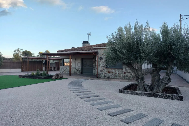 Casa independiente en calle de la Daina