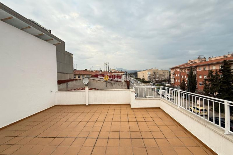 Casa ¡espectacular casa en la grípia, ! espacio, comodidad y grandes posibilidades en Terrassa